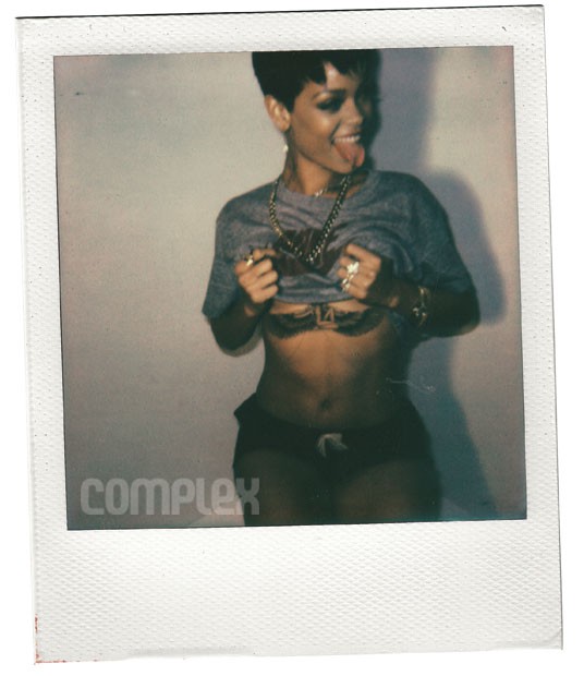 RihannaComplexMagazine19