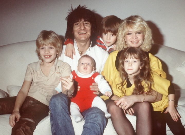 LONDON - : (UK NEWSPAPERS OUT WITHOUT PRIOR CONSENT FROM DAVE HOGAN. PLEASE CONTACT SALES TEAM WITH ENQUIRIES) Musician Ronnie Wood poses with girlfriend Jo Howard and children. (Photo by Dave Hogan/Getty Images) *** Local Caption *** Ronnie Wood;Jo Howard