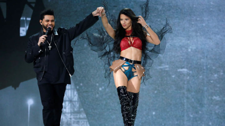 Musician The Weeknd performs with model Adriana Lima during the 2016 Victoria's Secret Fashion Show at the Grand Palais in Paris, France, November 30, 2016. REUTERS/Charles Platiau FOR EDITORIAL USE ONLY. NOT FOR SALE FOR MARKETING OR ADVERTISING CAMPAIGNS