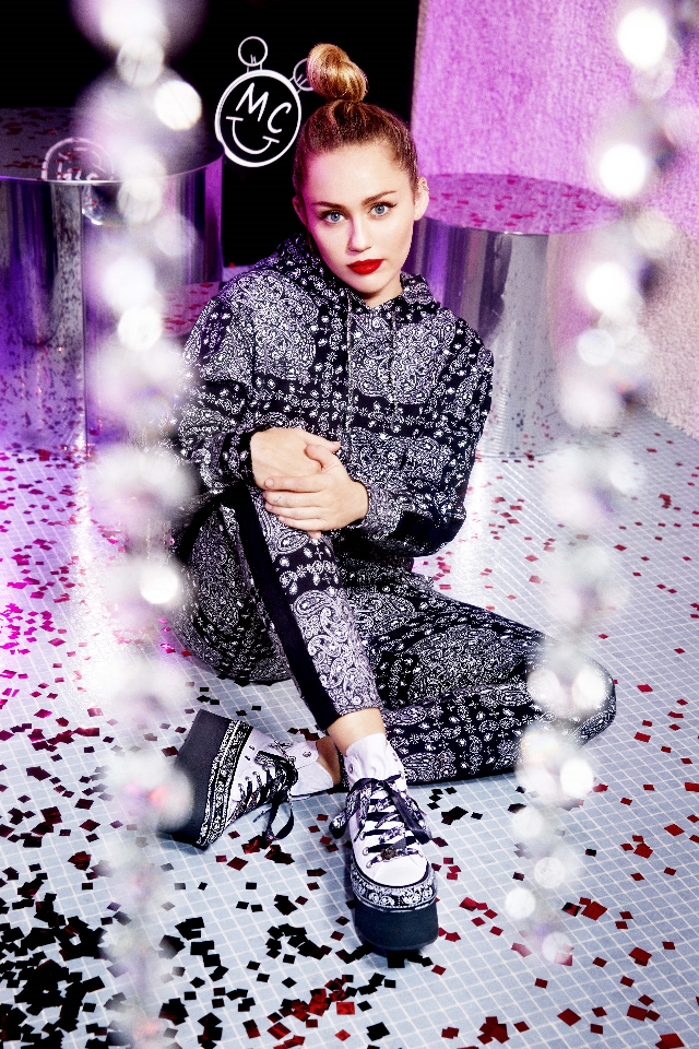 Miley Cyrus y su nueva colaboración con "No importa edad, sexo o género, todo el mundo"